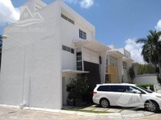 3 cuartos, 210 m casa en renta en cancun centro sin muebles