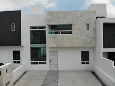 Casas en venta - 132m2 - 4 recámaras - El Refugio - $3,450,000