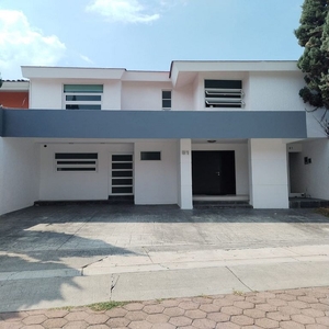 HERMOSA CASA EN CONDOMINIO CERCA DE VIRREYES