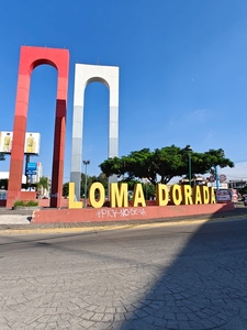 VENTA DE CASA EN LOMA DORADA