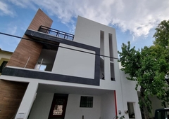 Doomos. CASA EN VENTA LOMAS DEL PASEO ZONA MONTERREY SUR