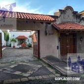 Se vende casa sola de un nivel en Vista Hermosa, Cuernavaca, Vista Hermosa - 25 recámaras - 4 baños - 901.00 m2