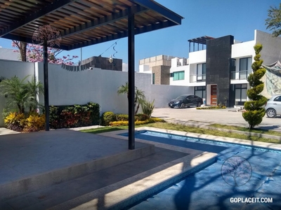 Casa en condominio en preventa, Jiutepec Morelos, Centro Jiutepec - 9 recámaras - 4 baños
