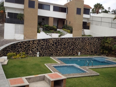 Casas en renta - 250m2 - 3 recámaras - Lomas de Cortes - $19,000