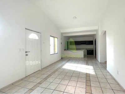 casas en renta - 300m2 - 3 recámaras - colima - 8,000