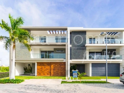 casas en venta - 209m2 - 5 recámaras - zona hotelera cancun - 19,500,000