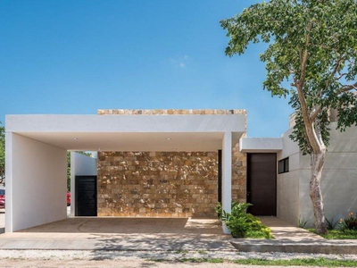 Casa En Inmejorable Ubicación, Residencial Amidanah, Temozón Norte