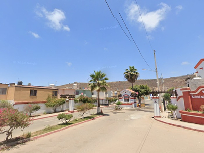 Casa En Remate Bancario En Residencial Villa Residencial Del Rey Ii, Ensenada, Baja California, (65% Debajo De Su Valor Comercial, Solo Recursos Propios, Única Oportunidad). -ada