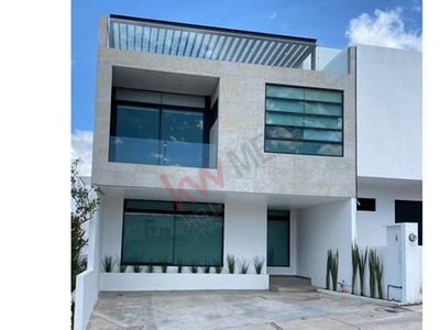 Casa En Venta Con Opcion A 4ta Recamara En Planta Baja, Opuntia, Zibatá.