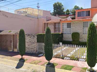 Casa en venta Vía Láctea 89, Jardines De Satelite, Naucalpan De Juárez, Estado De México, México