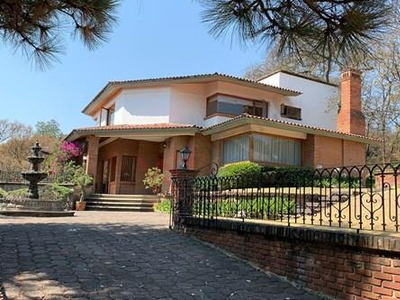 Hermosa Residencia A La Renta, En Condominio Privado Hacienda De Vallescondido, Con Encantadores ...