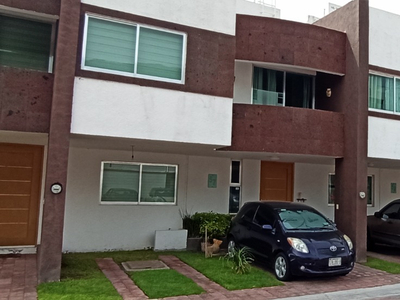 Moderna Casa Residencial Bahamas En Venta