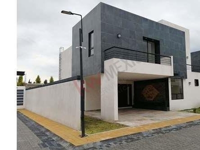 Casa En Venta Nueva, Diseñada Para Familias Modernas En Metepec, Estado De México