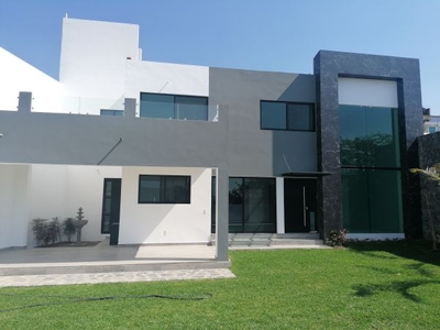 Casa Nueva en el Fracc Brisas en Temixco Morelos