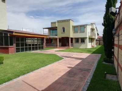 RESIDENCIA CON DEPTO Y LOCALES A 200 M DE AV TECNOLÓGICO, METEPEC