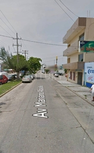 Se Renta Local Sobre Avenida Mariano Abasolo Centro Coatzacoalcos Veracruz.