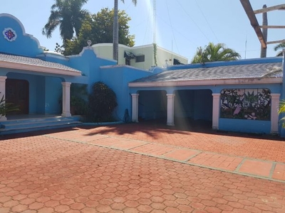 VENTA CASA COLONIAL EN VENTA COLONIA ITZIMNA MERIDA YUCATAN ID-023