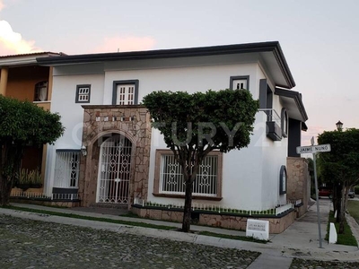 Casa en Renta en Real Vista Hermosa, Colima