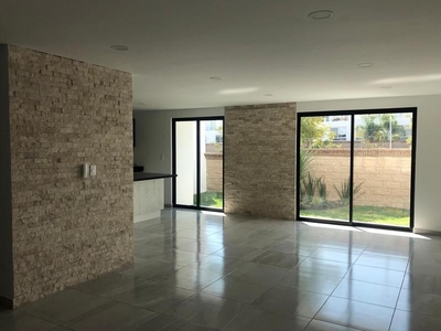 CASA EN VENTA PARQUE MEDITERRANEO LOMAS DE ANGELOPOLIS III