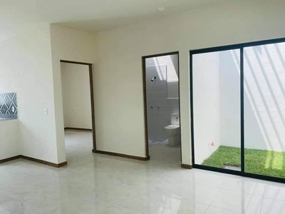 Casa en venta tres recamaras super económicas en excelente ubicación en Colima