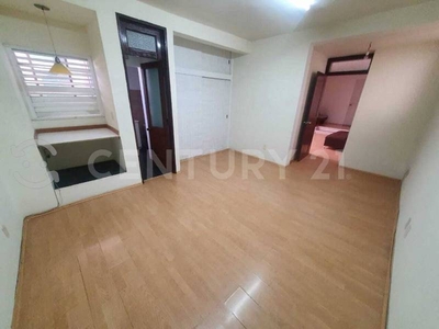 Consultorio en 1er piso recién remodelado con e...