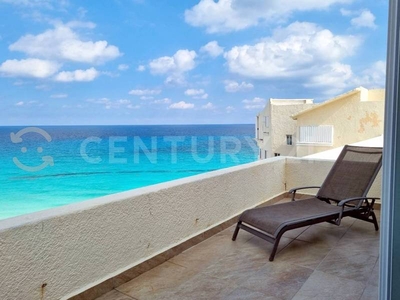 Penthouse Frente al Mar en Zona Hotelera, Cancún.