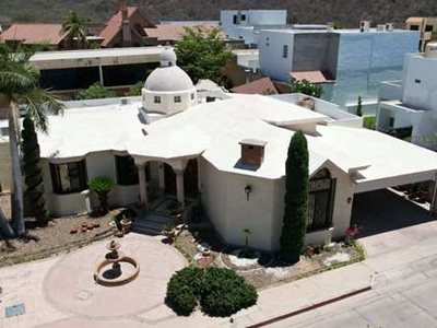 Elegante Y Amplia Casa Cerca De La Playa Miramar En Guaymas,sonora
