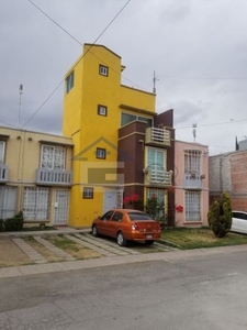 800J Casa 3 Recámaras en Hacienda del Jardín II, Tultepec, Estado de México