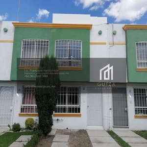 Doomos. CASA EN VENTA REMATE BANCARIO CALLE 18 SUR LOS HEROES PUEBLA-FMM