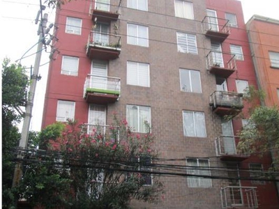 Doomos. DEPARTAMENTO EN VENTA POR REMTA BANCARIO ALCALDIA CUAUHTEMOC CDMX OOL