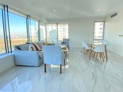 Doomos. Alquiler AMOBLADO TORRES RENOIR Puerto Madero 2 suites - piso 25 MEJORADO