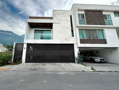 Doomos. Casa en venta en Cumbres Elite Premier, Monterrey