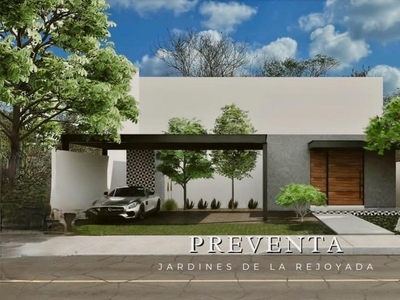 Doomos. Casa en Venta en Jardines de la Rejoyada en Komchen