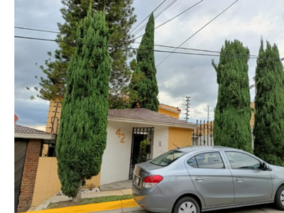 Vendo Casa En Av. Hacienda De Tarimoro # 42, Lomas De La Hacienda, C.p. 52925, Cdad Lopez Mateos, Edo Mex.