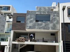 casa en venta en zona esmeralda - 4 baños - 330 m2