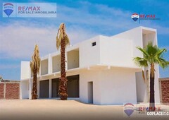 En Venta, Casa en Fracc. con vista al Lago de Tequesquitengo…Clave 3877, Pueblo Tequesquitengo - 3 baños - 469.00 m2