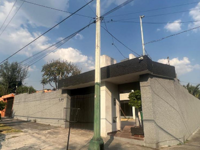 Casa en venta Circuito Educadores 31, Mz 011, Ciudad Satélite, Naucalpan De Juárez, Estado De México, México