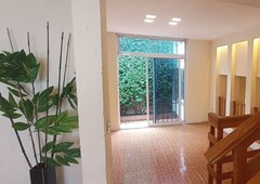 cálida casa de 3 niveles en condominio privado en cuajimalpa metros cúbicos