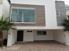 casa en venta en lomas de angelópolis