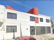 doomos. venta hermosa casa en remate - 50 - rincón arboledas - puebla