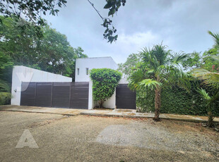 Casa En Venta, 2 Recámaras, Estudio Tv, Sm 307 Doctores, Alfredo Bonfil, Cancún