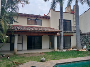 Casa Sola Con Alberca En Venta En Vista Hermosa, Cuernavaca, Morelos