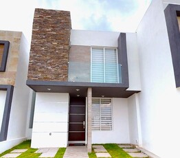 Doomos. Casa en condominio en venta en San Isidro Juriquilla