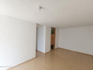 Doomos. Departamento en Venta en Santa Rosa Gustavo Madero GIS 24-4774