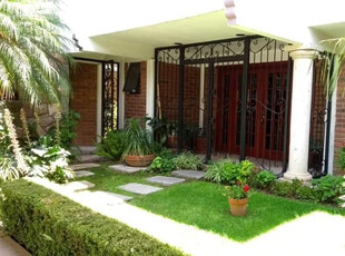 Se Renta Casa En León, Portones Del Campestre