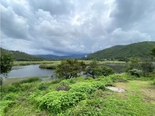 terreno con vista al lago de tiloxtoc