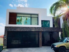 Casa Contemporanea en Venta o Renta en Cumbres Quinto Sector Monterrey CVJE