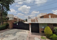 EXCELENTE CASA EN LAS TORRES, TOLUCA EDO MEX. NO SE ACEPTAN CREDITOS