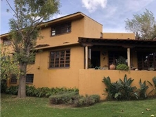 3 cuartos, 450 m residencia estilo colonial mexicano en vista bella morelia