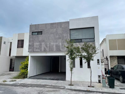 Casa En Venta En Cerrada México, Guadalupe, Nuevo León